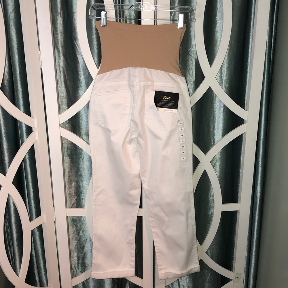 🍼2/$40 LED Cuffed Cropped Jean - Picture 4 of 7